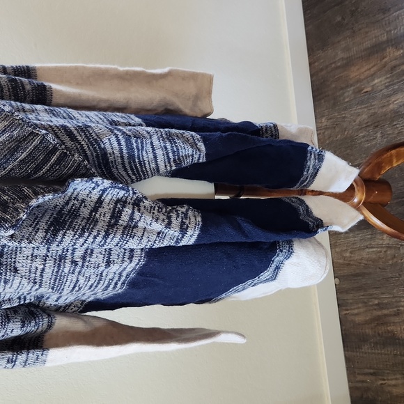 griffen Cashmere Sweater Cardigan - Picture 3 of 7